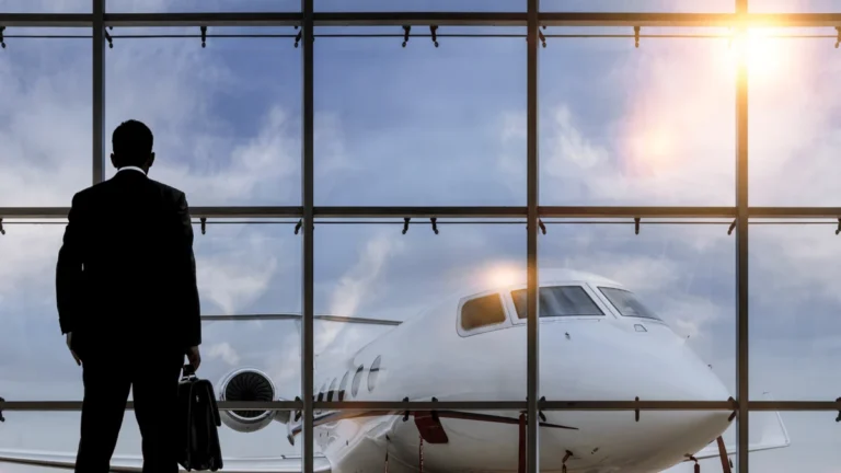 How to Reduce Corporate Travel Expenses: The Definitive Enterprise Strategy Guide